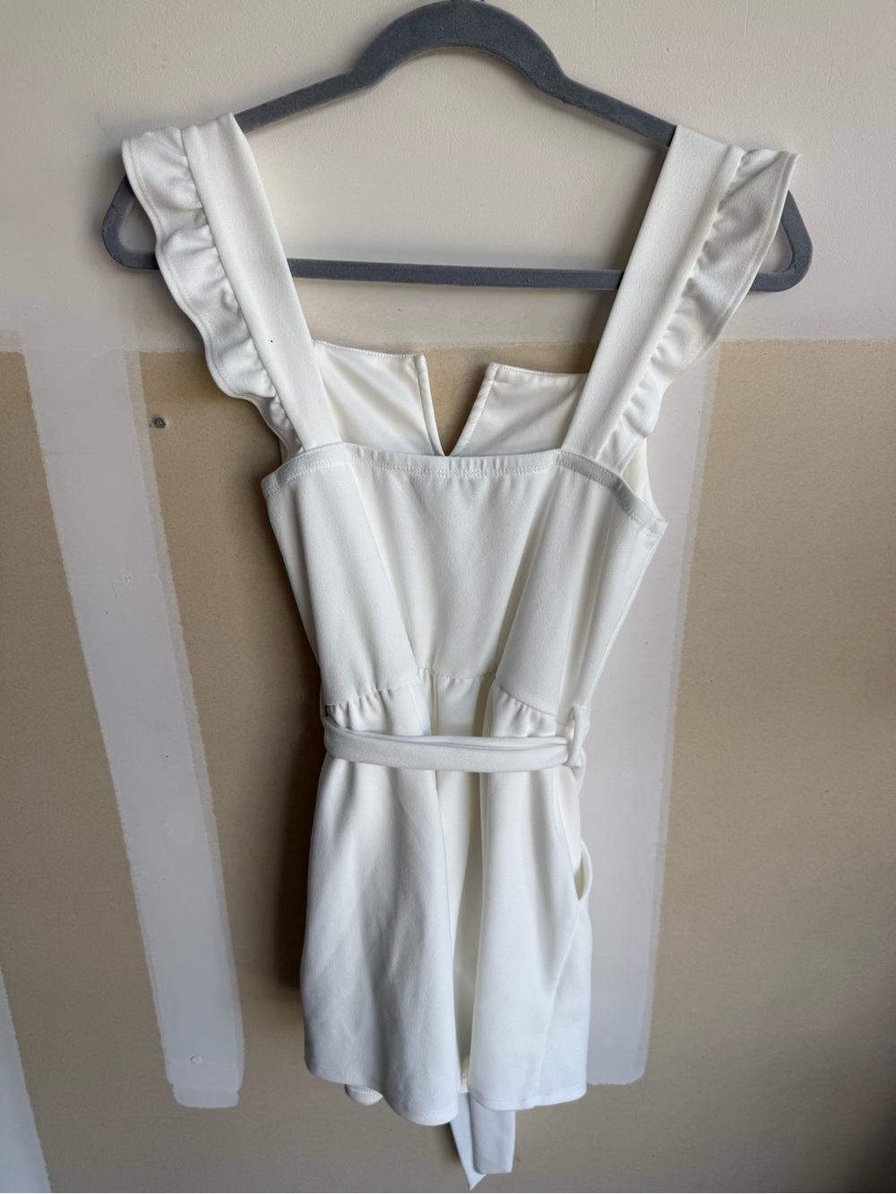 White Ruffle Sleeve Dressy V-Neck Romper - Picture 4 of 4